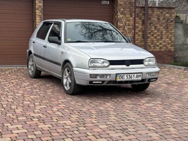 Серый Фольксваген Гольф, объемом двигателя 1.4 л и пробегом 220 тыс. км за 2100 $, фото 1 на Automoto.ua