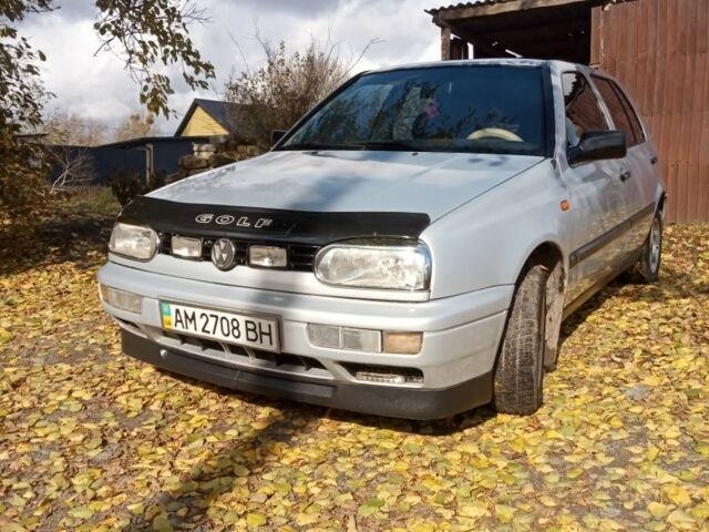 Серый Фольксваген Гольф, объемом двигателя 0 л и пробегом 100 тыс. км за 2500 $, фото 1 на Automoto.ua