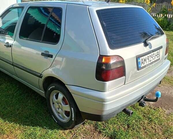 Фольксваген Гольф 1996 в Житомире на Automoto.ua Серый Фольксваген Гольф, объемом двигателя 1.6 л и пробегом 67 тыс. км за 2450 $, фото 1 на Automoto.ua