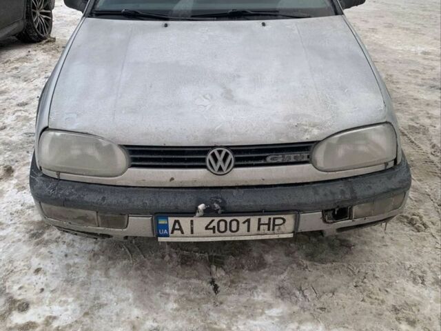 Серый Фольксваген Гольф, объемом двигателя 1.6 л и пробегом 200 тыс. км за 1200 $, фото 1 на Automoto.ua