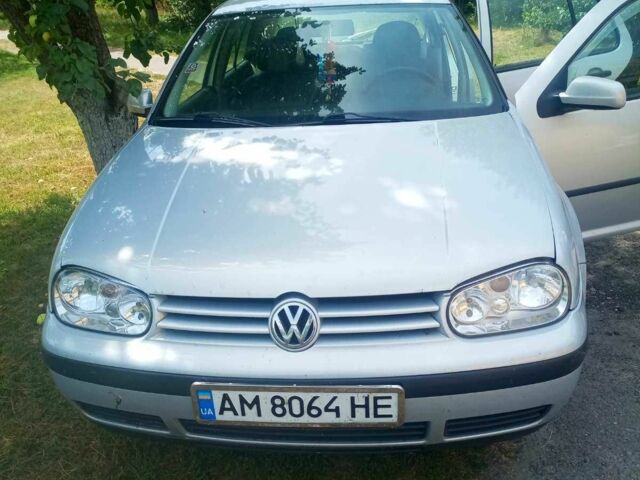 Серый Фольксваген Гольф, объемом двигателя 1.4 л и пробегом 220 тыс. км за 3000 $, фото 1 на Automoto.ua