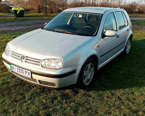 Серый Фольксваген Гольф, объемом двигателя 1.39 л и пробегом 201 тыс. км за 4500 $, фото 1 на Automoto.ua