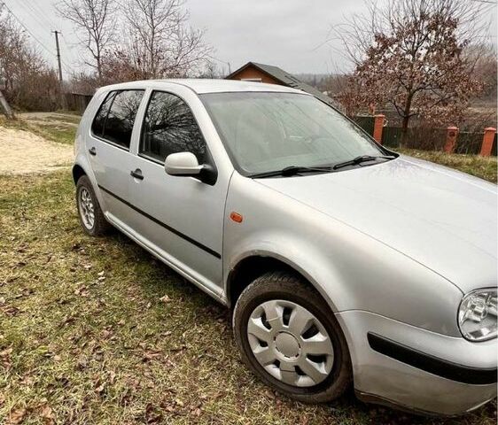 Сірий Фольксваген Гольф, об'ємом двигуна 1.4 л та пробігом 415 тис. км за 3300 $, фото 1 на Automoto.ua