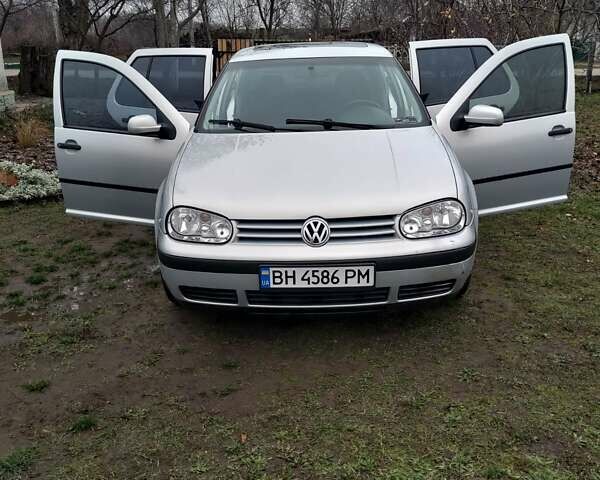 Сірий Фольксваген Гольф, об'ємом двигуна 1.4 л та пробігом 165 тис. км за 3200 $, фото 1 на Automoto.ua
