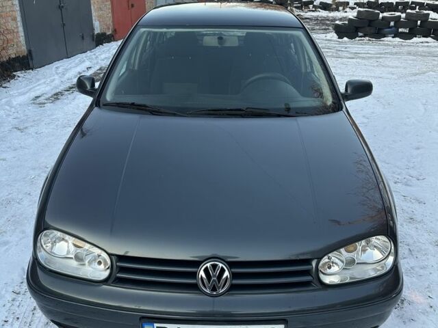 Серый Фольксваген Гольф, объемом двигателя 1.6 л и пробегом 226 тыс. км за 3850 $, фото 1 на Automoto.ua