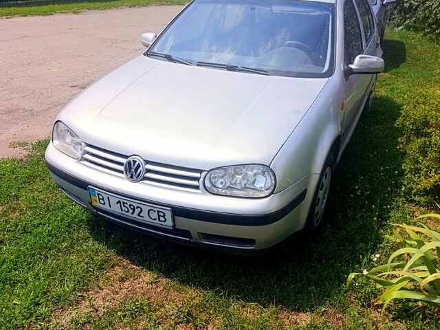 Серый Фольксваген Гольф, объемом двигателя 1.4 л и пробегом 150 тыс. км за 3500 $, фото 1 на Automoto.ua