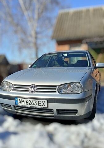 Серый Фольксваген Гольф, объемом двигателя 1.39 л и пробегом 192 тыс. км за 3500 $, фото 1 на Automoto.ua