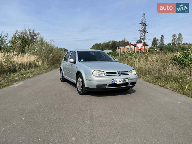 Серый Фольксваген Гольф, объемом двигателя 1.6 л и пробегом 294 тыс. км за 3170 $, фото 1 на Automoto.ua