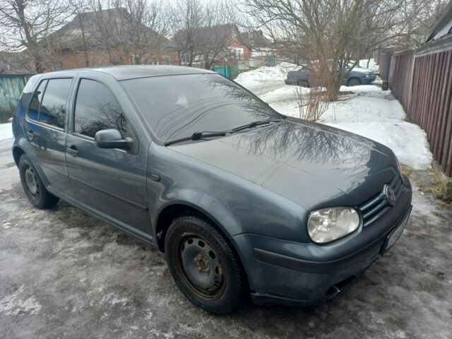 Серый Фольксваген Гольф, объемом двигателя 0 л и пробегом 240 тыс. км за 3700 $, фото 1 на Automoto.ua