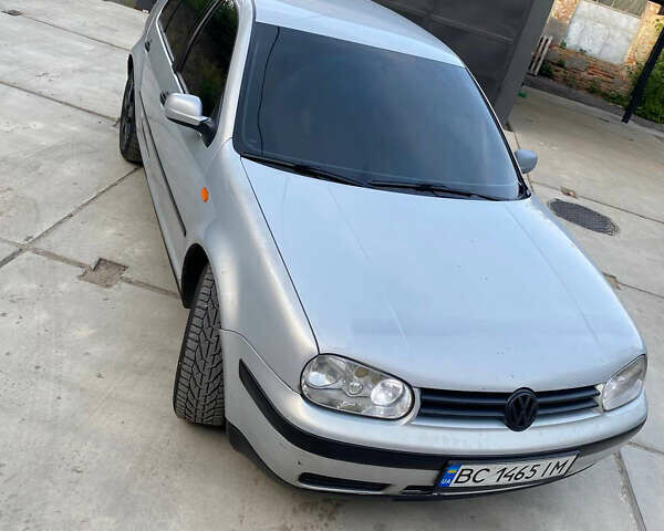 Фольксваген Гольф 1998 у Львові на Automoto.ua Сірий Фольксваген Гольф, об'ємом двигуна 1.6 л та пробігом 120 тис. км за 3500 $, фото 1 на Automoto.ua