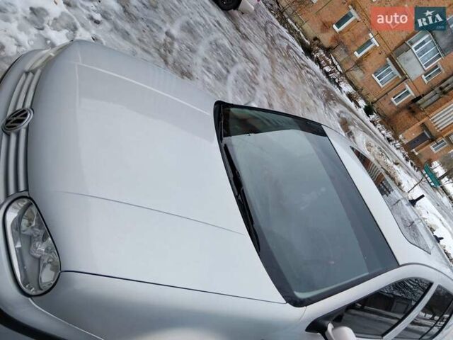 Серый Фольксваген Гольф, объемом двигателя 1.6 л и пробегом 250 тыс. км за 4000 $, фото 1 на Automoto.ua