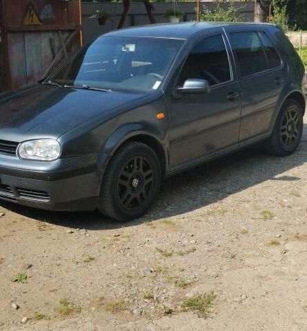 Серый Фольксваген Гольф, объемом двигателя 1.9 л и пробегом 560 тыс. км за 3250 $, фото 1 на Automoto.ua