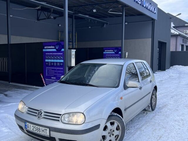 Серый Фольксваген Гольф, объемом двигателя 1.4 л и пробегом 230 тыс. км за 3400 $, фото 1 на Automoto.ua