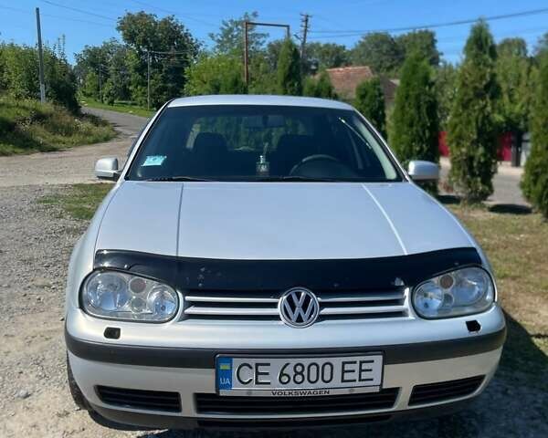 Серый Фольксваген Гольф, объемом двигателя 1.6 л и пробегом 302 тыс. км за 3400 $, фото 1 на Automoto.ua