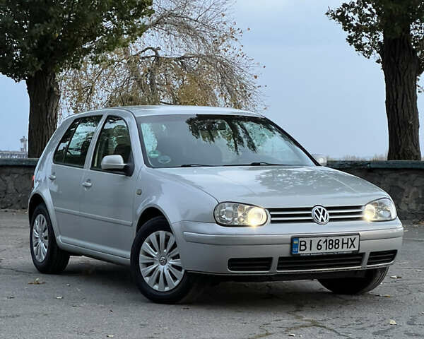 Сірий Фольксваген Гольф, об'ємом двигуна 1.6 л та пробігом 279 тис. км за 4200 $, фото 1 на Automoto.ua