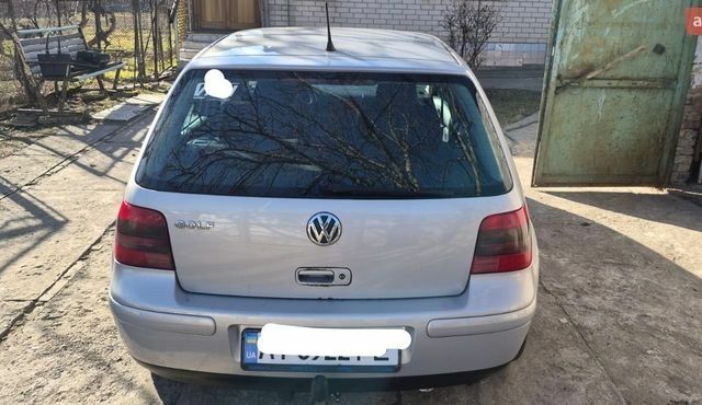 Серый Фольксваген Гольф, объемом двигателя 1.78 л и пробегом 304 тыс. км за 4600 $, фото 1 на Automoto.ua