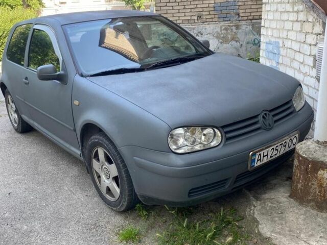 Сірий Фольксваген Гольф, об'ємом двигуна 1.9 л та пробігом 370 тис. км за 2200 $, фото 1 на Automoto.ua