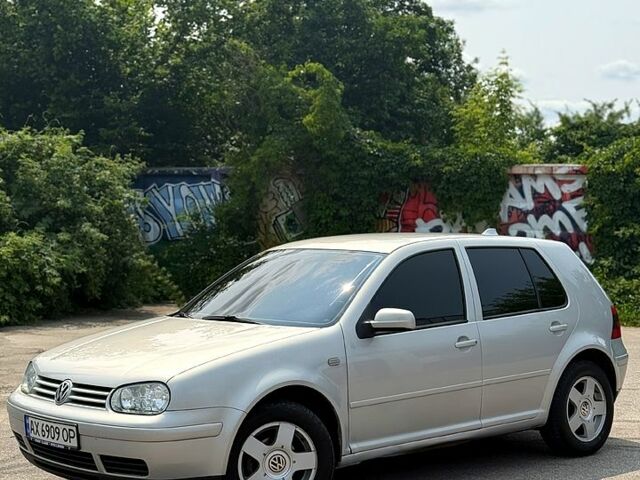 Сірий Фольксваген Гольф, об'ємом двигуна 1.6 л та пробігом 180 тис. км за 4380 $, фото 1 на Automoto.ua