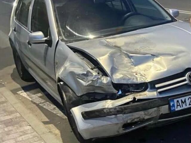 Серый Фольксваген Гольф, объемом двигателя 1.6 л и пробегом 270 тыс. км за 2500 $, фото 1 на Automoto.ua