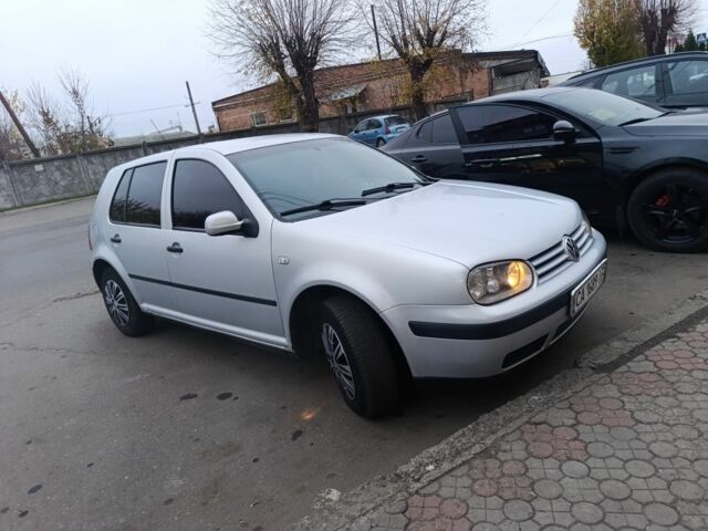 Серый Фольксваген Гольф, объемом двигателя 1.6 л и пробегом 250 тыс. км за 2850 $, фото 1 на Automoto.ua