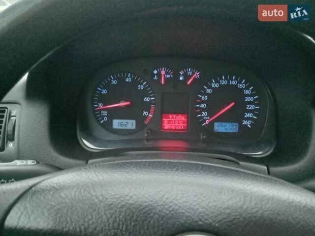 Серый Фольксваген Гольф, объемом двигателя 1.6 л и пробегом 262 тыс. км за 4000 $, фото 1 на Automoto.ua