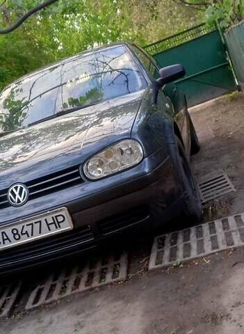 Серый Фольксваген Гольф, объемом двигателя 1.39 л и пробегом 180 тыс. км за 3300 $, фото 1 на Automoto.ua