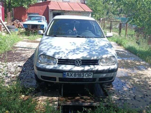 Сірий Фольксваген Гольф, об'ємом двигуна 1.8 л та пробігом 390 тис. км за 2246 $, фото 1 на Automoto.ua