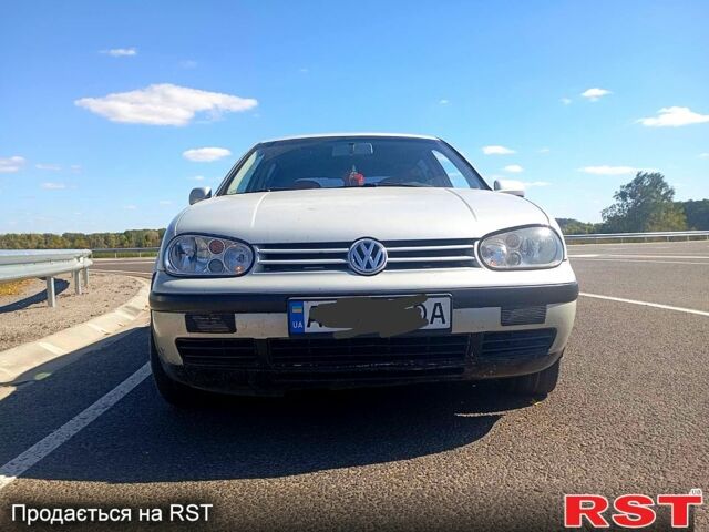 Серый Фольксваген Гольф, объемом двигателя 1.4 л и пробегом 360 тыс. км за 3800 $, фото 1 на Automoto.ua