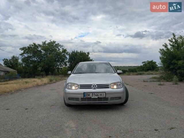 Сірий Фольксваген Гольф, об'ємом двигуна 1.4 л та пробігом 150 тис. км за 3000 $, фото 1 на Automoto.ua
