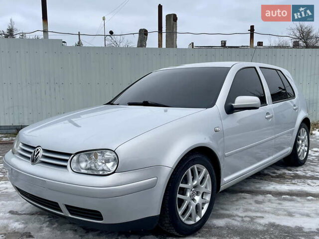 Серый Фольксваген Гольф, объемом двигателя 1.6 л и пробегом 260 тыс. км за 4100 $, фото 1 на Automoto.ua