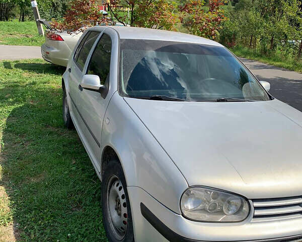 Серый Фольксваген Гольф, объемом двигателя 1.6 л и пробегом 278 тыс. км за 2500 $, фото 1 на Automoto.ua