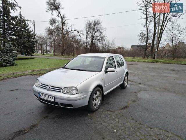 Сірий Фольксваген Гольф, об'ємом двигуна 1.6 л та пробігом 235 тис. км за 3700 $, фото 1 на Automoto.ua