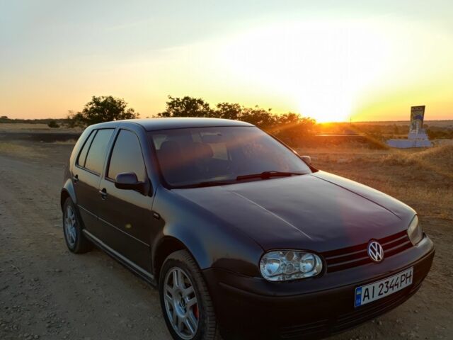 Серый Фольксваген Гольф, объемом двигателя 1.9 л и пробегом 400 тыс. км за 3400 $, фото 1 на Automoto.ua