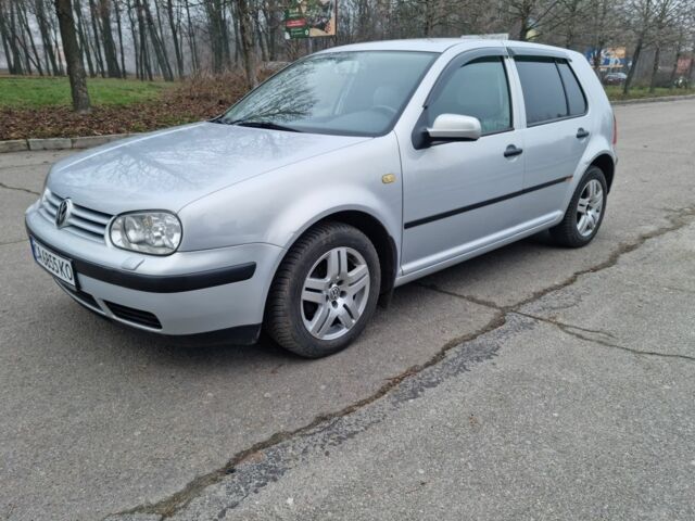 Сірий Фольксваген Гольф, об'ємом двигуна 1.6 л та пробігом 220 тис. км за 5000 $, фото 1 на Automoto.ua