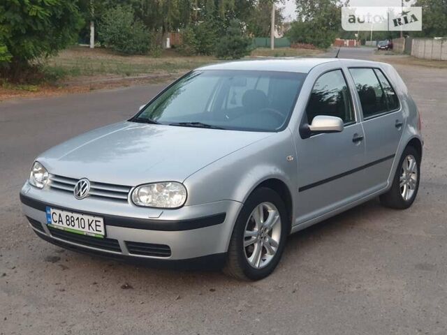 Серый Фольксваген Гольф, объемом двигателя 1.39 л и пробегом 294 тыс. км за 4400 $, фото 1 на Automoto.ua