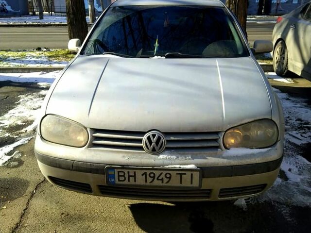 Серый Фольксваген Гольф, объемом двигателя 1.6 л и пробегом 330 тыс. км за 4200 $, фото 1 на Automoto.ua