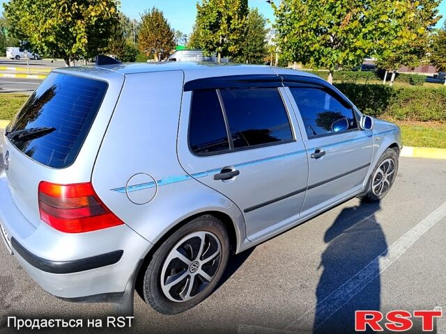 Серый Фольксваген Гольф, объемом двигателя 1.4 л и пробегом 232 тыс. км за 3300 $, фото 1 на Automoto.ua