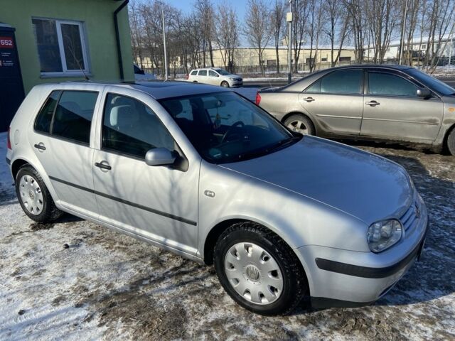 Сірий Фольксваген Гольф, об'ємом двигуна 1.6 л та пробігом 214 тис. км за 3950 $, фото 1 на Automoto.ua