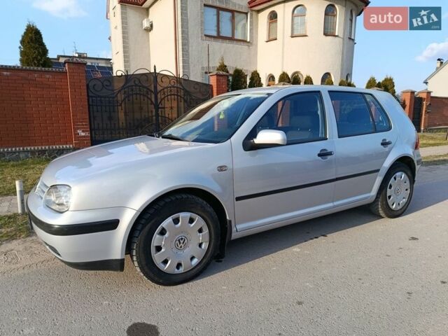 Сірий Фольксваген Гольф, об'ємом двигуна 1.39 л та пробігом 256 тис. км за 4150 $, фото 1 на Automoto.ua
