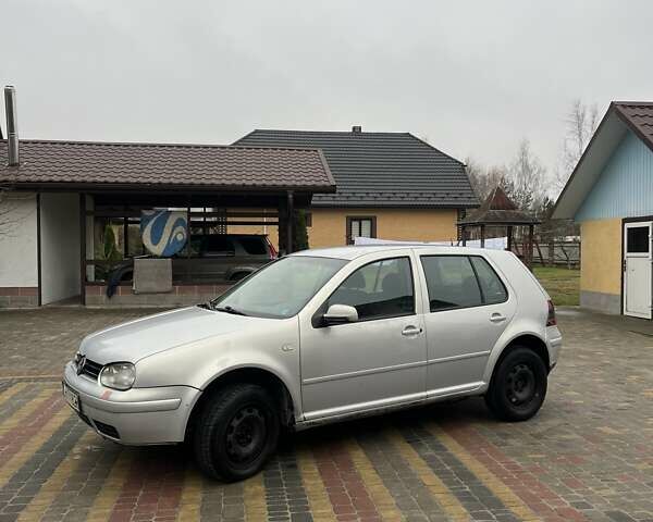 Сірий Фольксваген Гольф, об'ємом двигуна 0 л та пробігом 300 тис. км за 1900 $, фото 1 на Automoto.ua