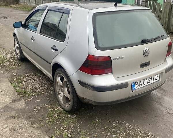 Сірий Фольксваген Гольф, об'ємом двигуна 1.6 л та пробігом 392 тис. км за 4300 $, фото 1 на Automoto.ua