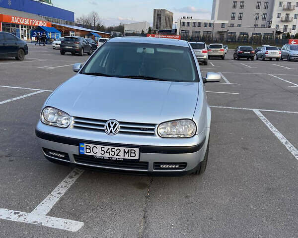 Фольксваген Гольф 2000 в Львове на Automoto.ua Серый Фольксваген Гольф, объемом двигателя 1.6 л и пробегом 50 тыс. км за 4100 $, фото 1 на Automoto.ua