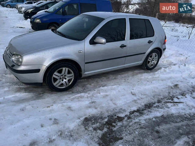 Серый Фольксваген Гольф, объемом двигателя 1.6 л и пробегом 211 тыс. км за 2700 $, фото 1 на Automoto.ua