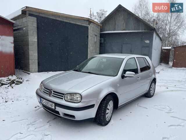 Серый Фольксваген Гольф, объемом двигателя 1.39 л и пробегом 245 тыс. км за 2750 $, фото 1 на Automoto.ua