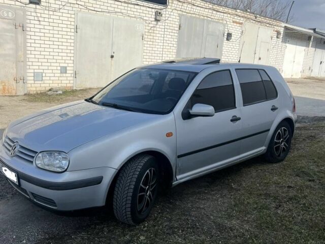 Серый Фольксваген Гольф, объемом двигателя 1.9 л и пробегом 290 тыс. км за 2500 $, фото 1 на Automoto.ua