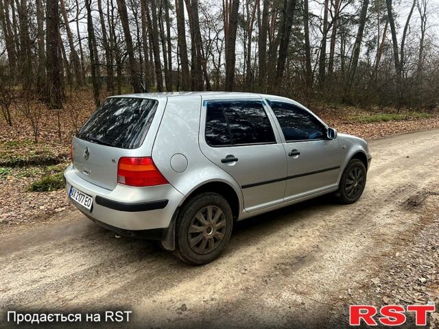 Серый Фольксваген Гольф, объемом двигателя 1.6 л и пробегом 257 тыс. км за 4300 $, фото 1 на Automoto.ua