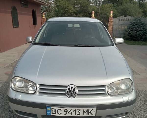 Серый Фольксваген Гольф, объемом двигателя 1.39 л и пробегом 260 тыс. км за 3599 $, фото 1 на Automoto.ua