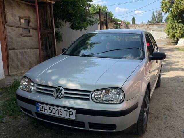 Серый Фольксваген Гольф, объемом двигателя 1.4 л и пробегом 230 тыс. км за 4000 $, фото 1 на Automoto.ua