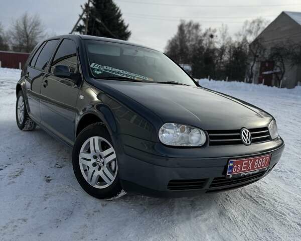 Сірий Фольксваген Гольф, об'ємом двигуна 1.6 л та пробігом 257 тис. км за 4999 $, фото 1 на Automoto.ua