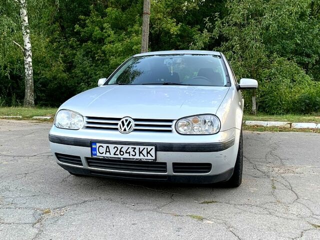 Сірий Фольксваген Гольф, об'ємом двигуна 1.4 л та пробігом 268 тис. км за 4500 $, фото 1 на Automoto.ua